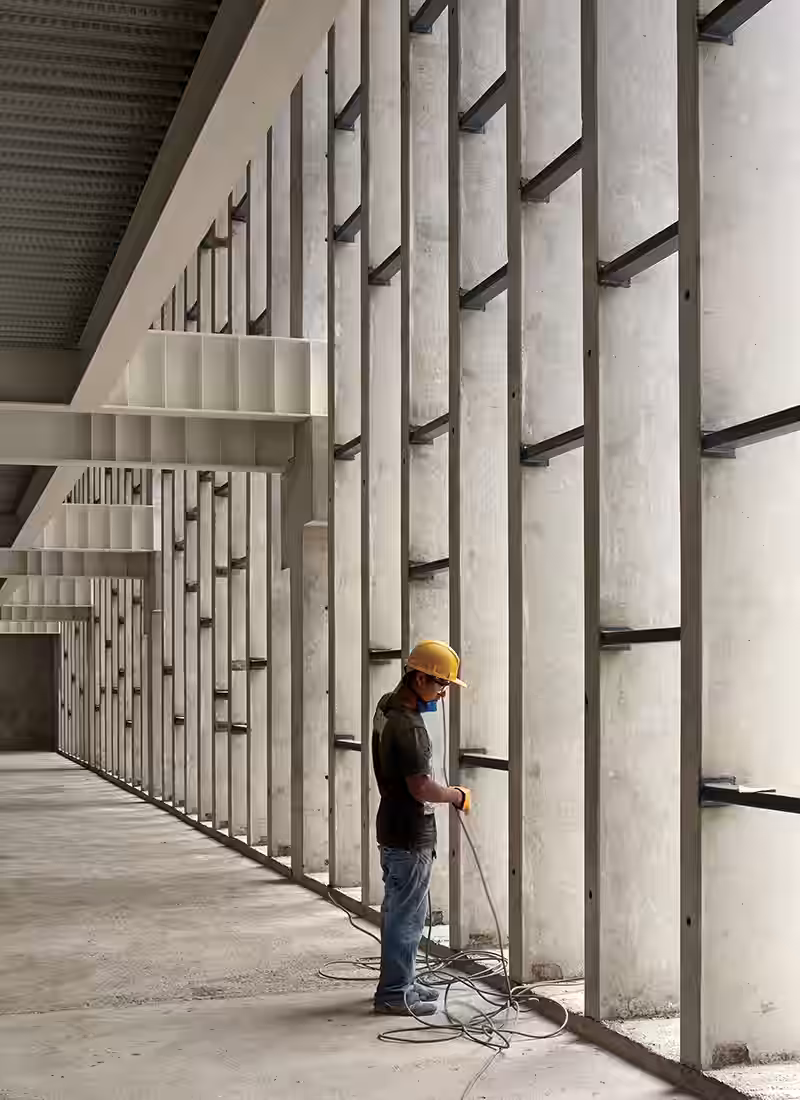 Construcción - Herramienta profesional - POP - Image desktop